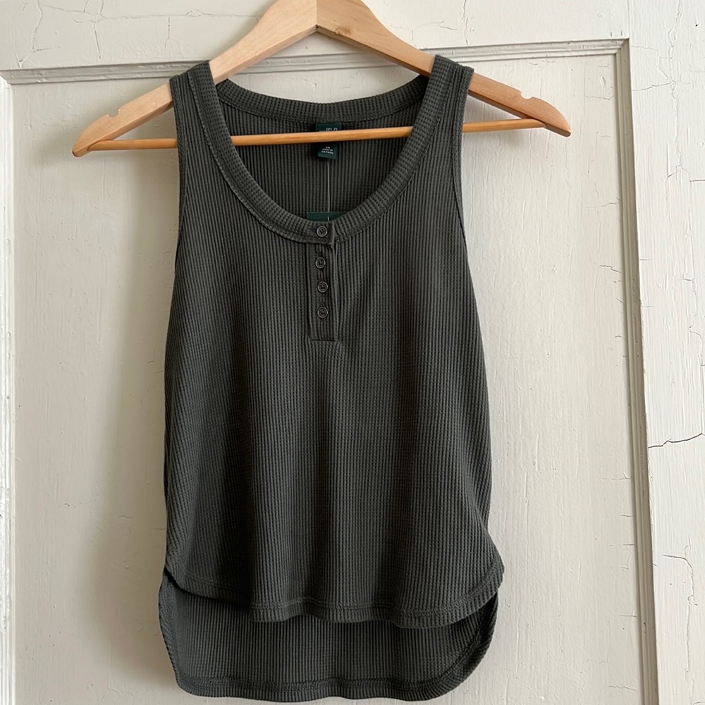 NWT crop tank waffle knit.